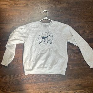 Nike crewneck